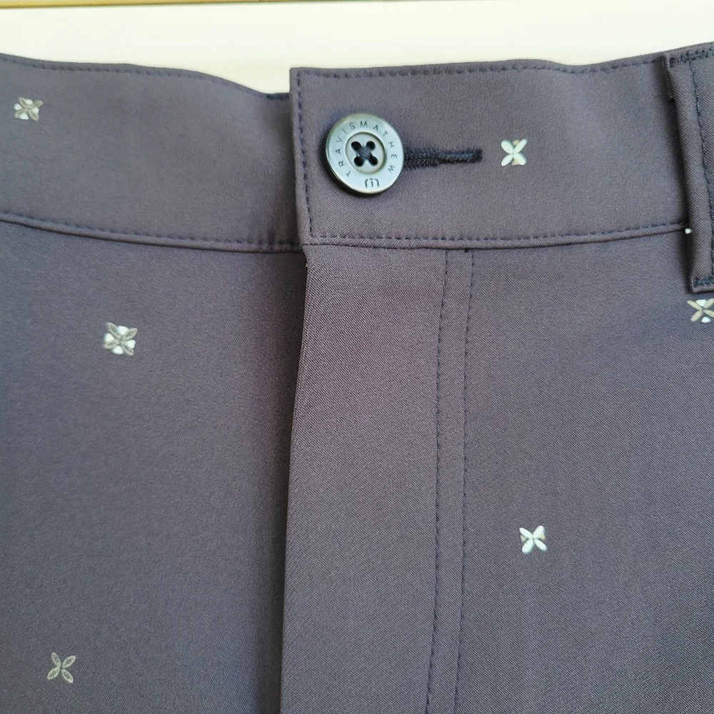 Travis Mathew Not Feeling That Golf Shorts Total Eclipse Size 36 - Picture 5 of 14